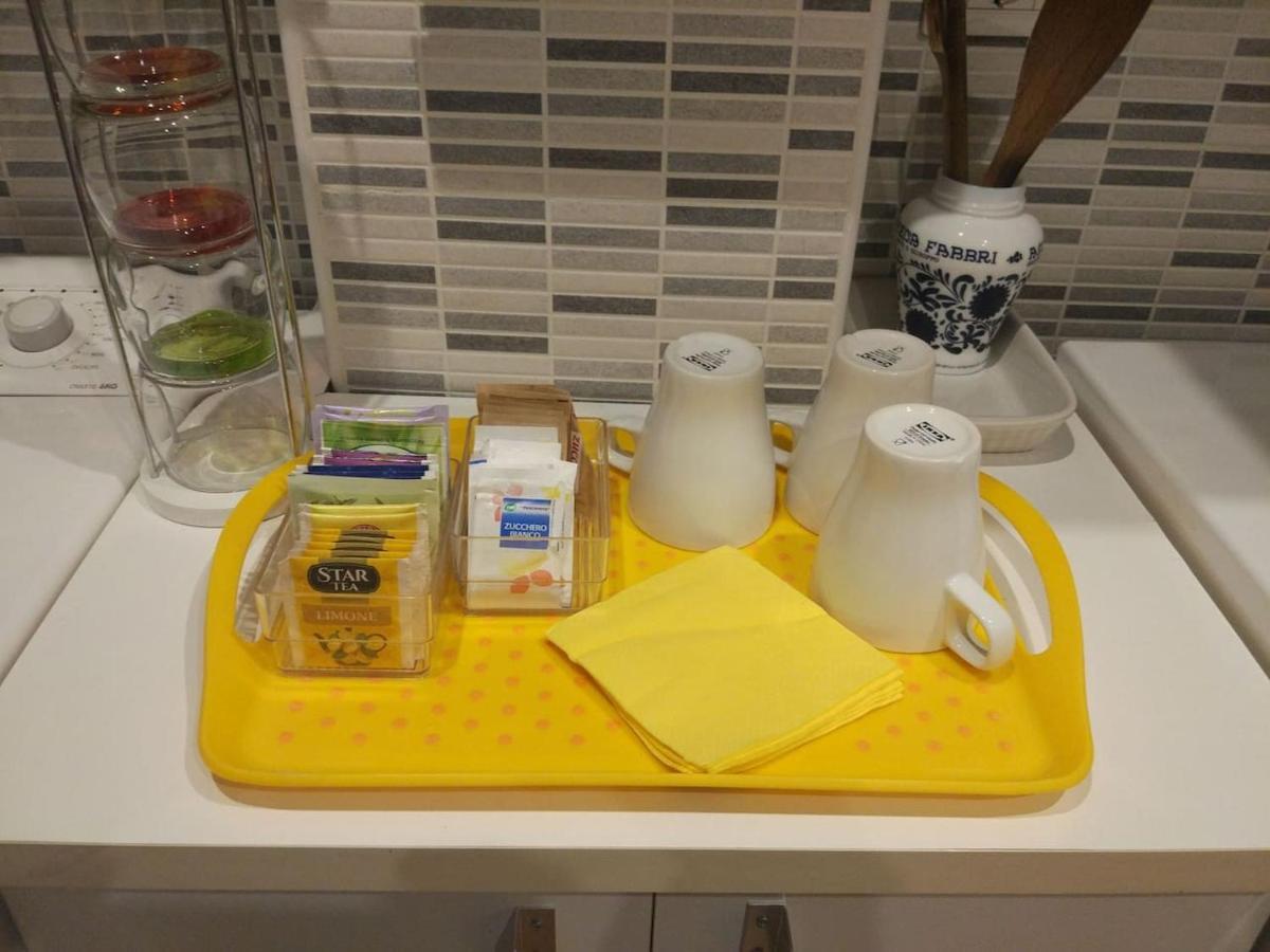 Intero Bilocale Da Antonio - Free Wi-Fi Apartment Bologna Luaran gambar